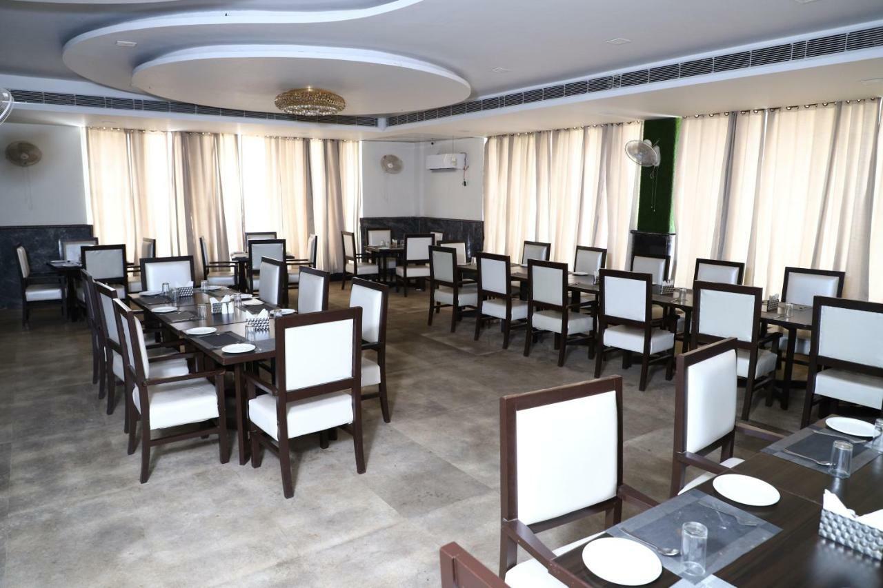 Diwan Hotel And Restaurant Surkhi Luaran gambar