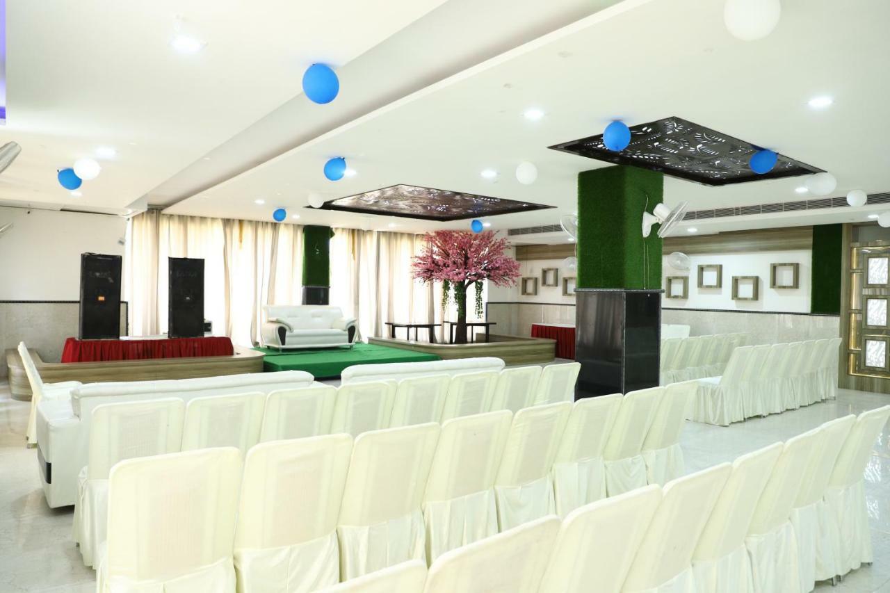 Diwan Hotel And Restaurant Surkhi Luaran gambar