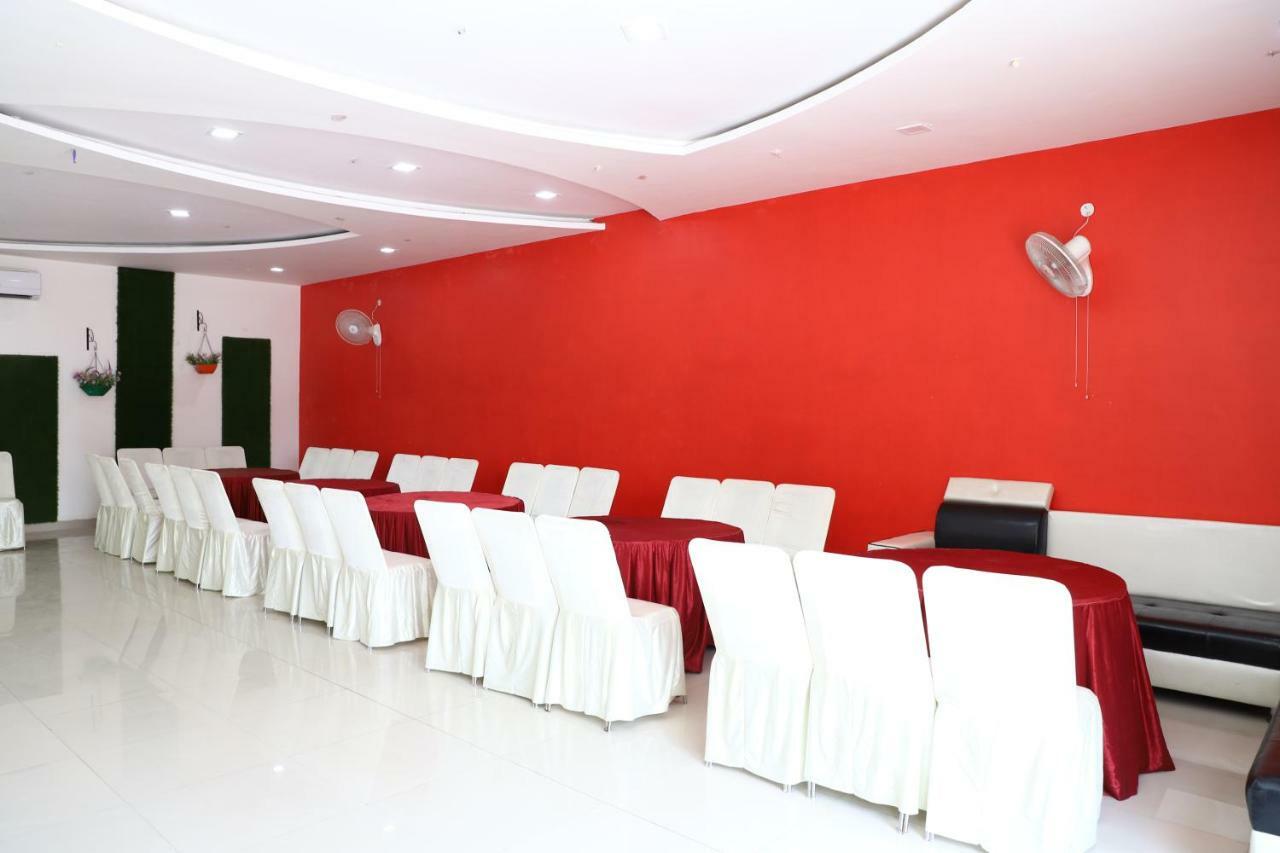 Diwan Hotel And Restaurant Surkhi Luaran gambar