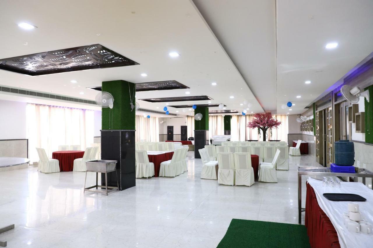 Diwan Hotel And Restaurant Surkhi Luaran gambar