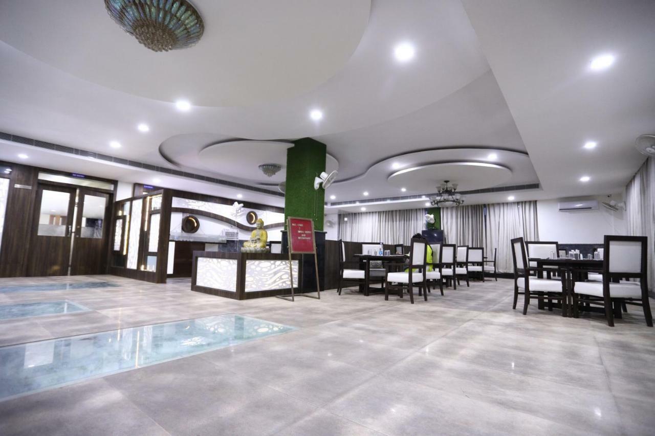 Diwan Hotel And Restaurant Surkhi Luaran gambar